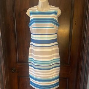 Beautiful Calvin Klein scuba sheath dress. Sz 4